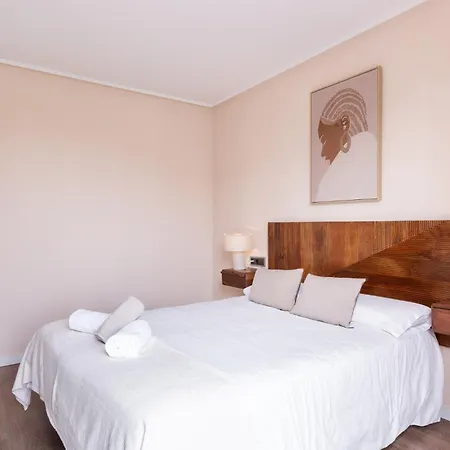 Holiday home Horizon Blue I Private Pool Luxe I Free Parking I 3br