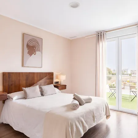 Horizon Blue I Private Pool Luxe I Free Parking I 3br