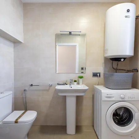 Horizon Blue I Private Pool Luxe I Free Parking I 3br *