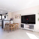 Horizon Blue I Private Pool Luxe I Free Parking I 3br Vakantiehuis *